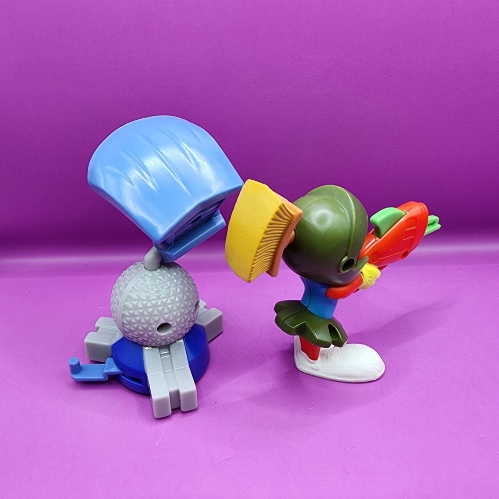 Disney Looney Tunes McDonald's Lot Marvin Martian Daffy Duck Sylvester - Picture 3 of 5